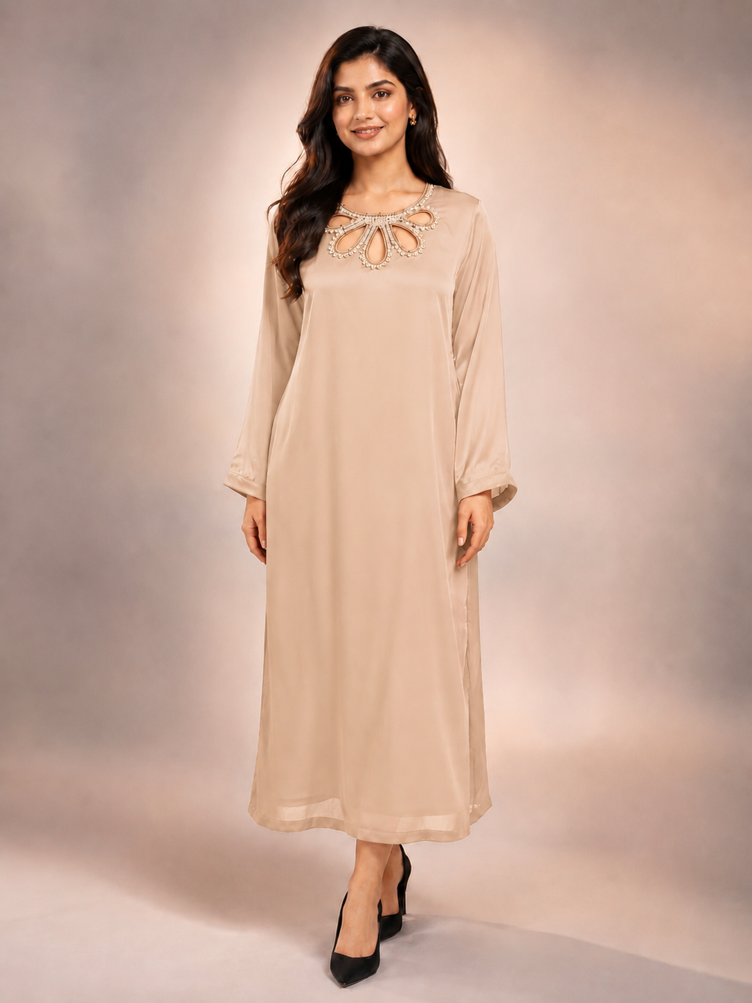 Skin silk suit  2 piece  Embalished gala